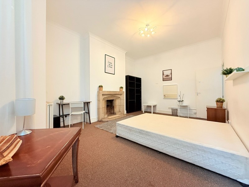 Images for WARWICK GARDENS, KENSINGTON, LONDON, W14 EAID:1234 BID:1234