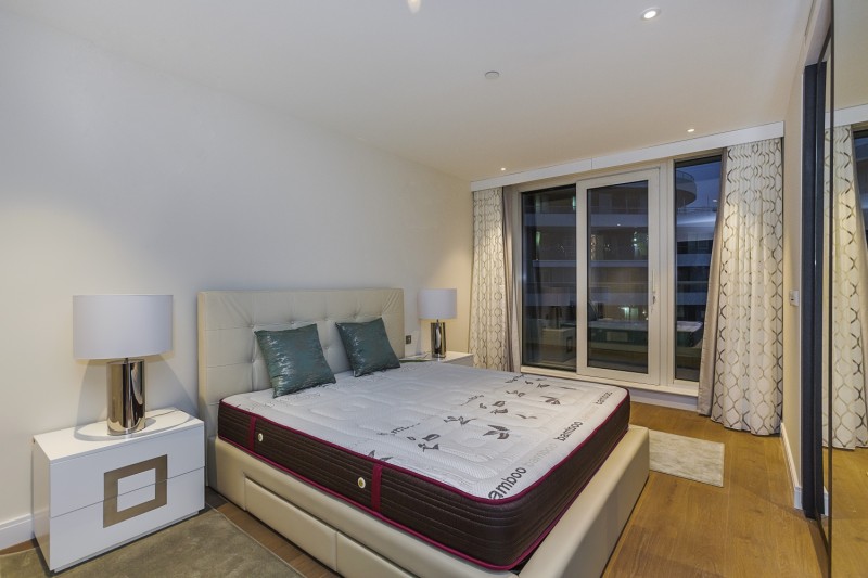 Images for Cascade Court, Vista Chelsea Bridge, Queens Town Road, Battersea London, SW8 EAID:1234 BID:1234