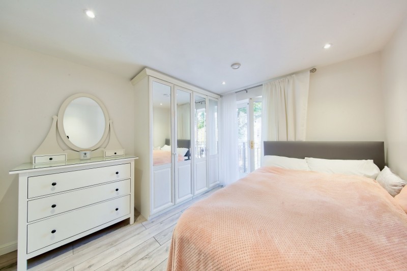 Images for RUSSELL ROAD, Kensington, London, W14 EAID:1234 BID:1234