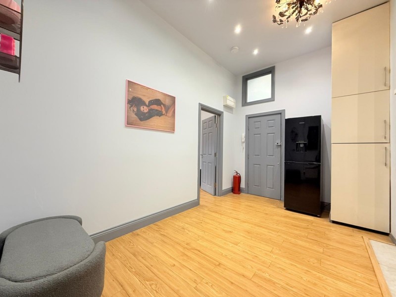 Images for Warwick Road, London, SW5 EAID:1234 BID:1234