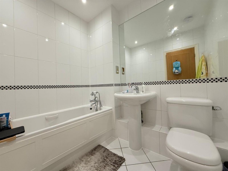 Images for Warren House, Beckford Close Warwick Road, London EAID:001 BID:alexander_lewis