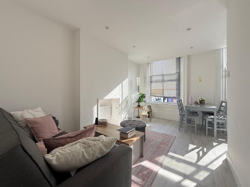 Images for 125 Earls Court Road London SW5 EAID:001 BID:alexander_lewis