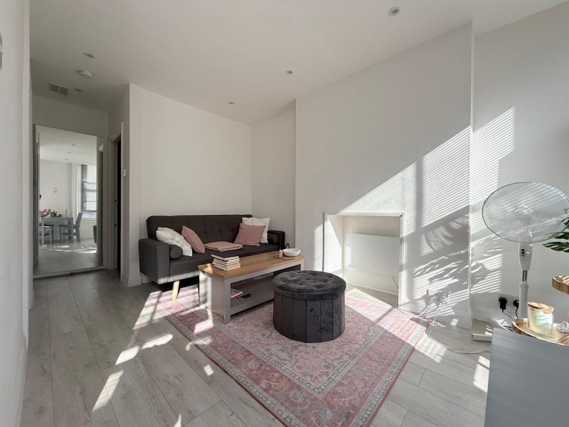 Images for 125 Earls Court Road London SW5 EAID:001 BID:alexander_lewis